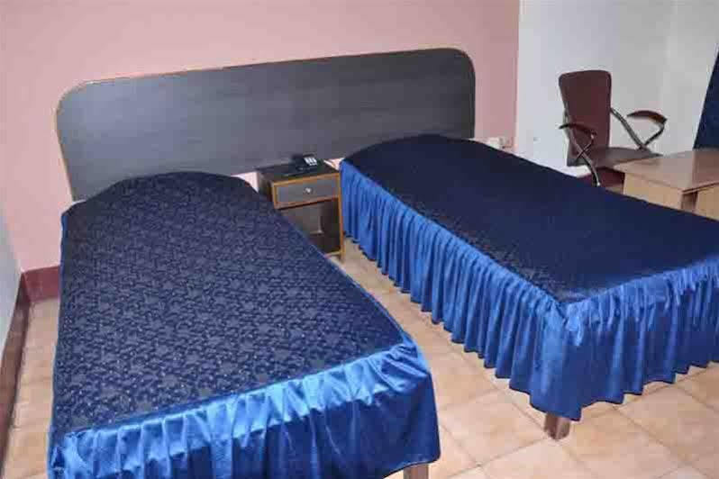 Hotel Blue Moon Gauháti Kültér fotó